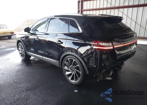 2019 Lincoln Nautilus Reserve z USA, uszkodzony, nr VIN 2LMPJ8LP9KBL66897